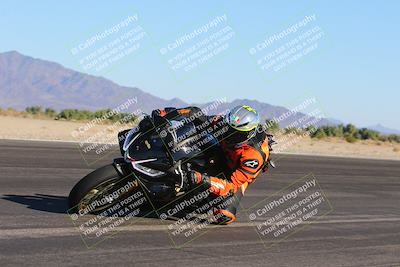 media/Nov-06-2023-Moto Forza (Mon) [[ce023d0744]]/2-Advanced Group/Session 5 (Turn 3 Inside)/